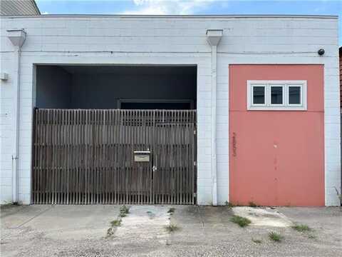 2853 LIVAUDAIS Street, New Orleans, LA 70115