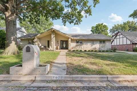 7427 E 68th Street, Tulsa, OK 74133