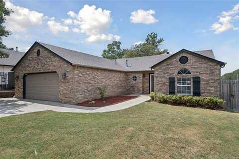 3306 S Springtree Lane, Sand Springs, OK 74063