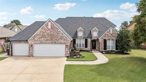 13804 E 88th Street North, Owasso, OK 74055