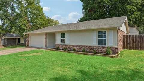 4313 S 1st Place, Broken Arrow, OK 74011