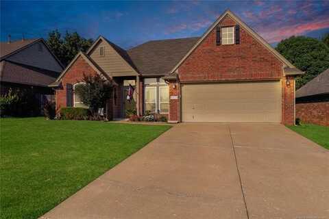 4424 S 199th East Avenue, Broken Arrow, OK 74014