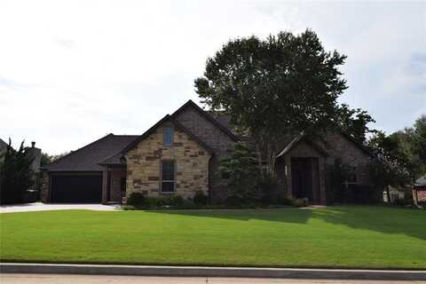1207 Boulder Ridge Way, Midwest City, OK 73130