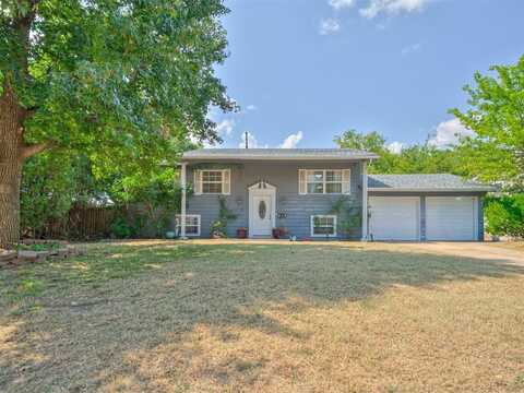306 Royal Oak Drive, Norman, OK 73069