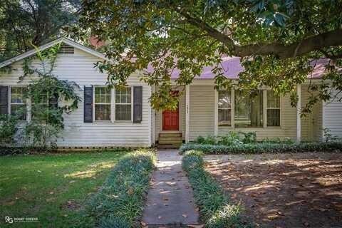223 W Virginia Avenue, Vivian, LA 71082