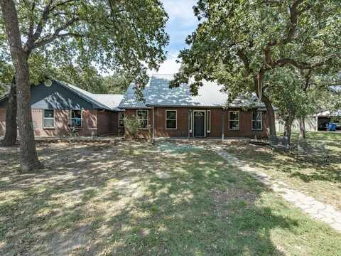 106 Boca Vista Court, Chico, TX 76431
