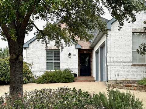 600 Huntersridge Court, Irving, TX 75063