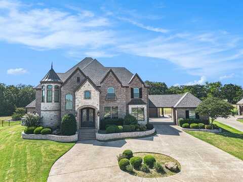 6909 Heritage Oaks Drive, Mansfield, TX 76063