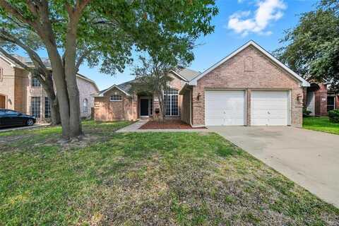 8216 Mount Shasta Circle, Fort Worth, TX 76137