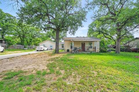 2741 Meaders Avenue, Fort Worth, TX 76112