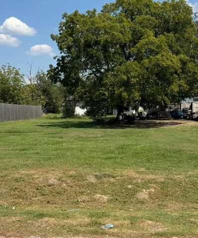 305 Campbell Street, Terrell, TX 75160