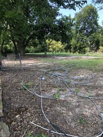 505 S Main Street, Bonham, TX 75418