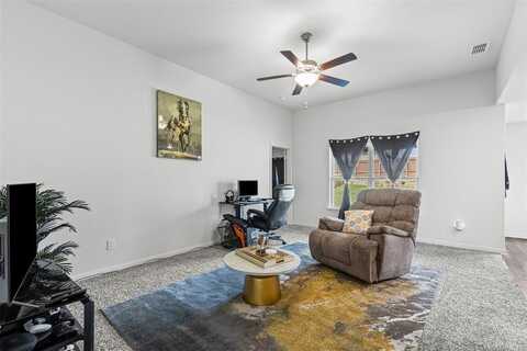 118 Palomino Bend Drive, Newark, TX 76071