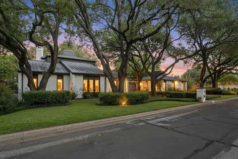2301 Woodbine Street, Arlington, TX 76012
