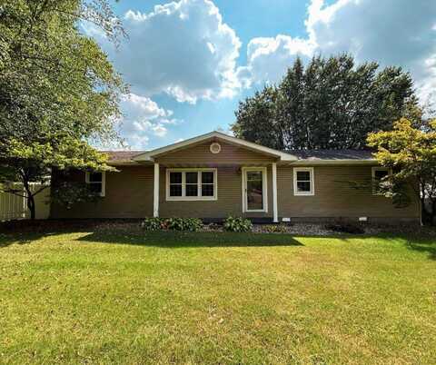 2 Watson Ln, Fairfield, IL 62837