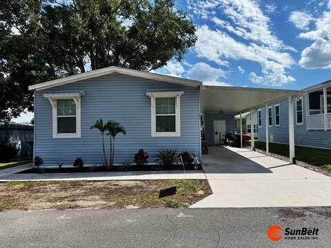 21 Liberty Avenue, Sorrento, FL 32776