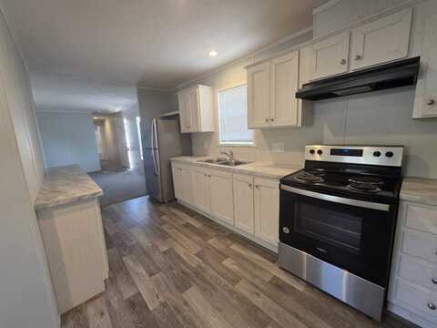 10 Parakeet Hill Drive, Orion Township, MI 48359