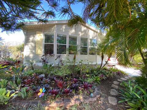 65 Lone Pine Ave, Dunedin, FL 34698