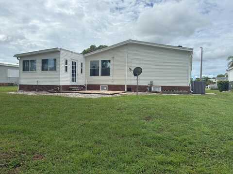 2900 STEAMBOAT LOOP, N. Fort Myers, FL 33903