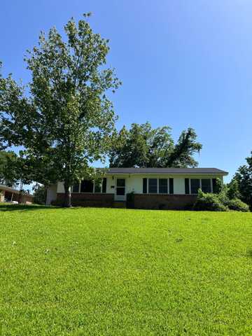 3607 Peachtree Dr, Natchez, MS 39120