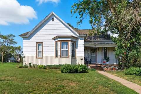 611 Orange St, Tabor, IA 51653