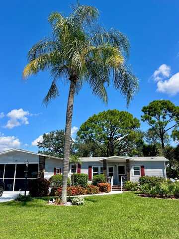 19875 Diamond Hill Ct., North Fort Myers, FL 33903