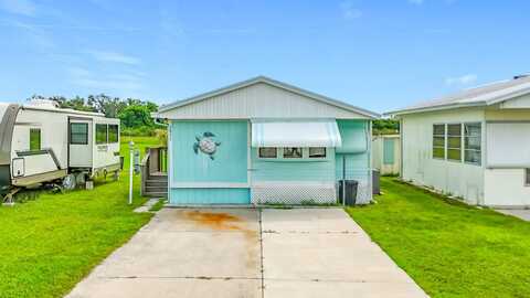 3951 Honolulu Dr, Ruskin, FL 33570
