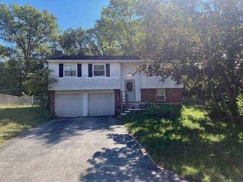 1453 W Shore Dr, Lima, OH 45805