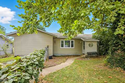 518 Country, Mount Vernon, MO 65712