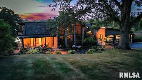 15558 E Kenabeck Trail, Cuba, IL 61427