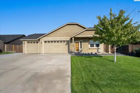 6268 Teak Ln, West Richland, WA 99353