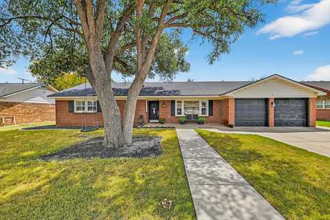 2305 Shandon Ave, Midland, TX 79705