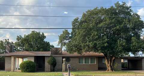 2507 30th St, Snyder, TX 79549