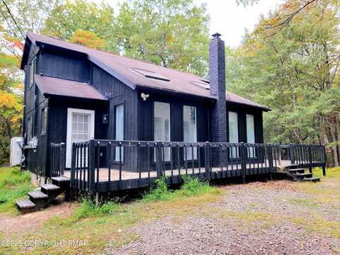 121 Overland Drive, Long Pond, PA 18334