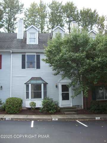 124 Eaglesmere Circle, East Stroudsburg, PA 18301