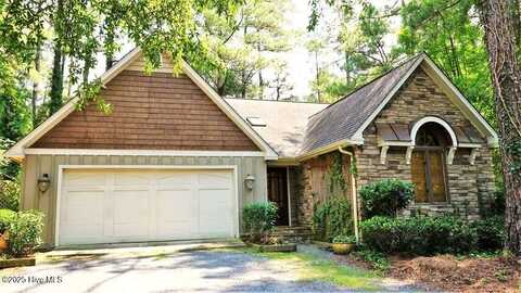 4 Pine Orchard Place, Pinehurst, NC 28374
