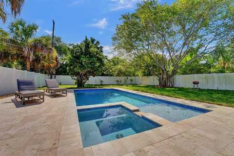 822 NW 6th Ave, Dania Beach, FL 33004