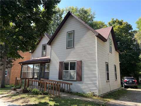1217 9th Street E unit: House, Menomonie, WI 54751