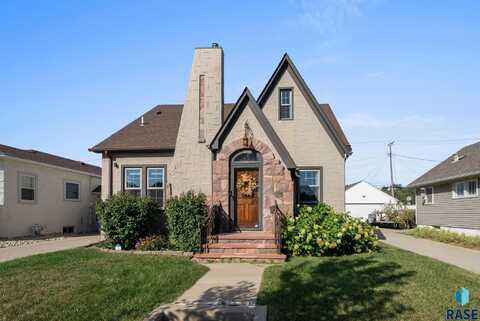 1909 S Dakota Ave, Sioux Falls, SD 57105