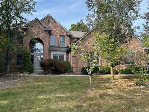 3904 KAELEAF Road, Lake Orion, MI 48360