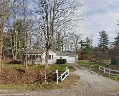 2456 40th Street, Port Huron, MI 48060