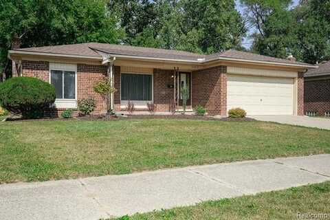 16619 Waterman Drive, Roseville, MI 48066