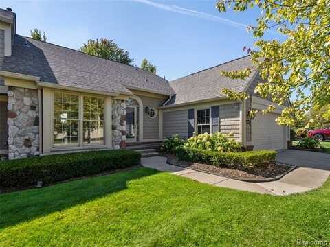 718 Upper Scotsborough Way, Bloomfield Hills, MI 48304