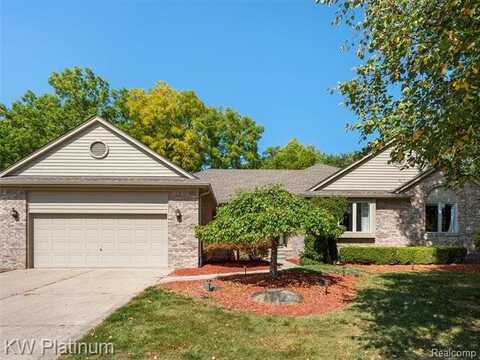 37829 Pocahontas Drive, Clinton Township, MI 48036