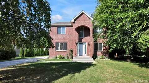 3070 Gerald Avenue, Rochester Hills, MI 48307