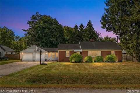 2751 Marlington Road, Waterford, MI 48329