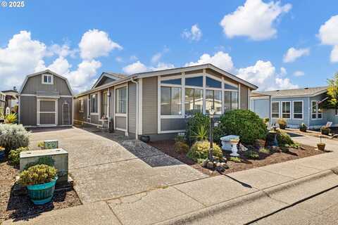 3700 BABCOCK LN, Eugene, OR 97401