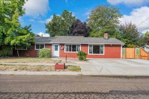 719 S CHEHALEM ST, Newberg, OR 97132