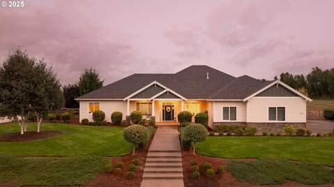 2050 SW FOX SWALE LN, McMinnville, OR 97128