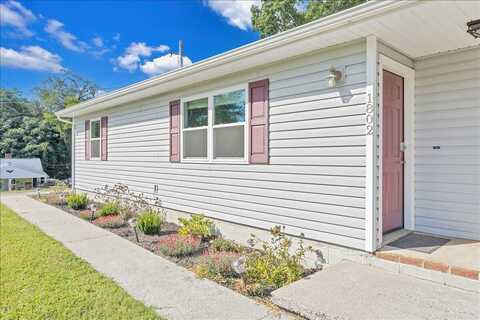 1802 Edmund AVE NE, Roanoke, VA 24012